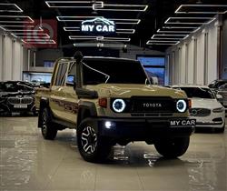 تويوتا لاند كروزر 70 بيك اب